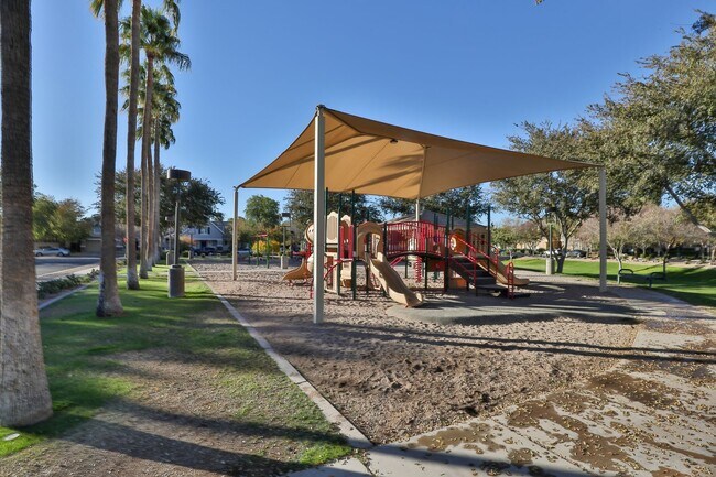 Building Photo - Beautiful Gilbert 3 bed/ 3 bath in Gilbert's The Gardens Community