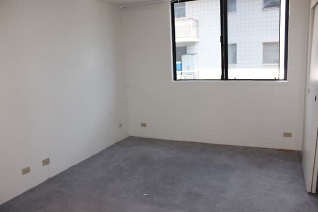 Building Photo - FOR RENT-1314 Kinau ST #204