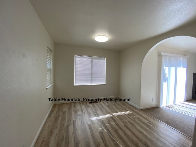 Building Photo - 29 Ridge Line Ct