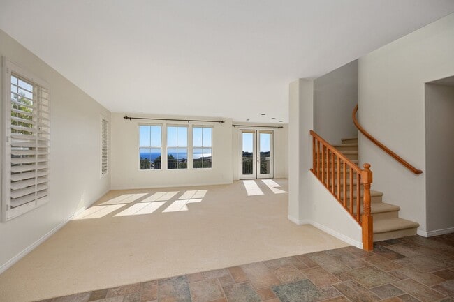 Building Photo - Exclusive Pelican Ridge Home.