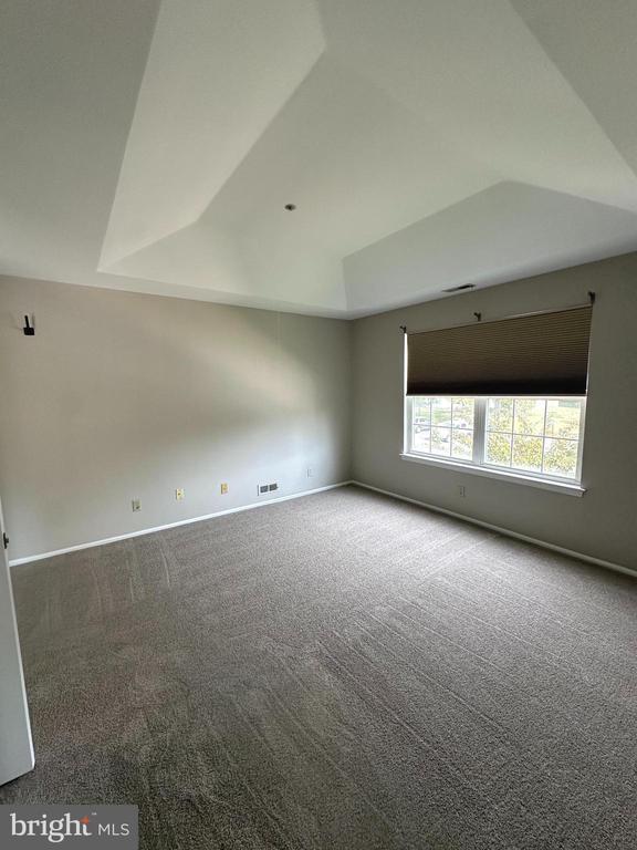 Building Photo - 154 Crestmont Dr