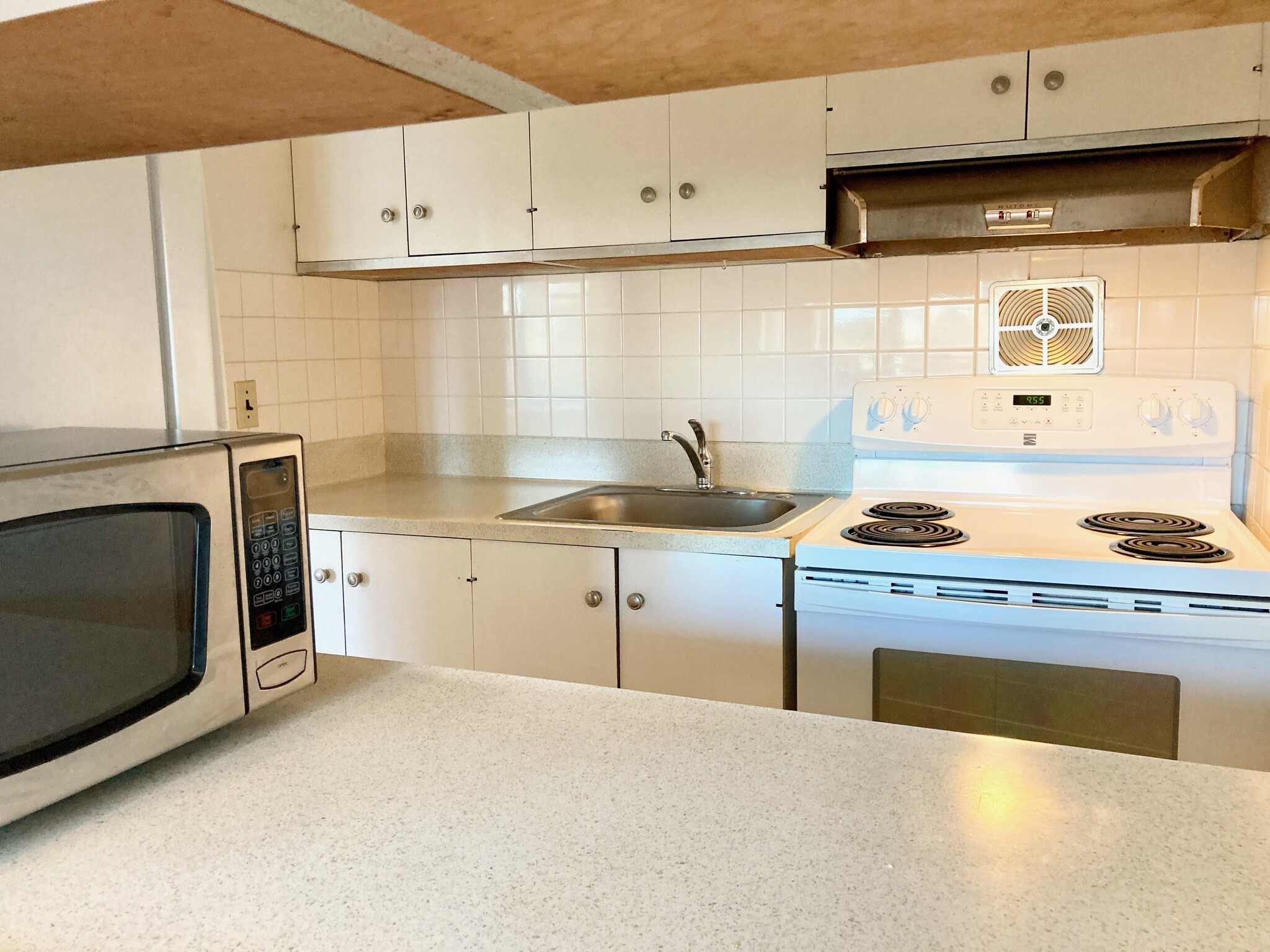 Building Photo - 4735 22nd Ave NE