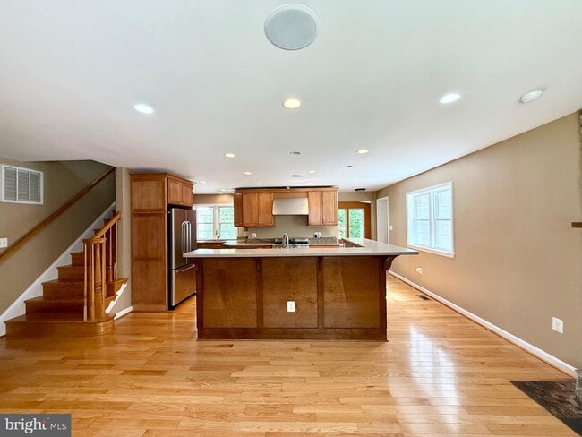 Building Photo - 6605 Keene Dr