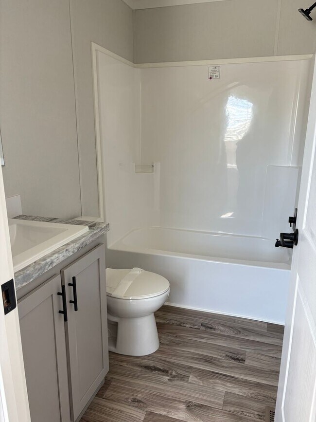 Building Photo - 139 Hubert Blvd