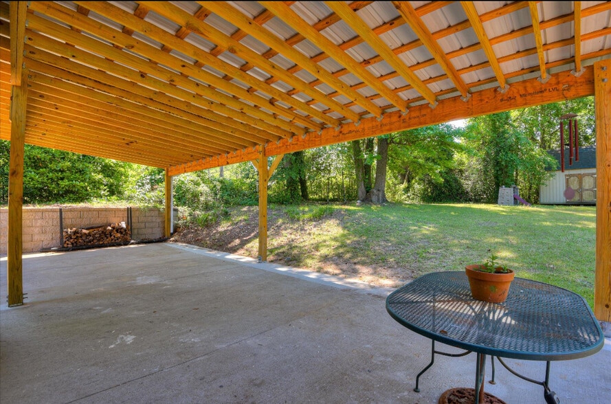 Building Photo - 813 Hammond Dr