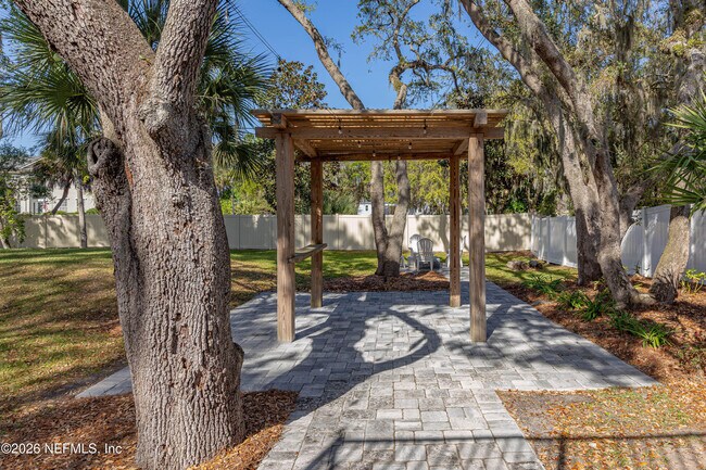 Building Photo - 5631 Heckscher Dr