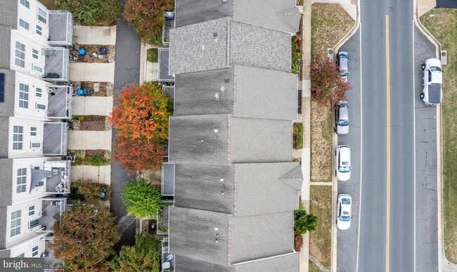 Building Photo - 25065 Riding Center Dr