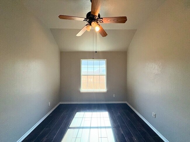 Building Photo - 1541 Mountain Laurel Ln