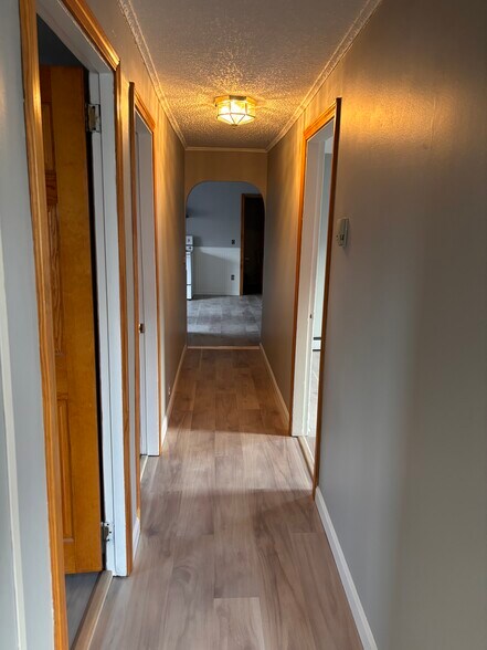 Building Photo - 194 Water St