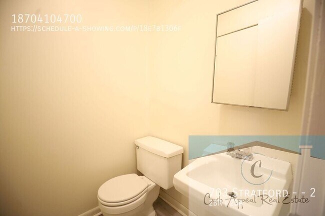Building Photo - 703 Stratford Dr