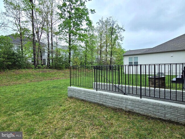 Building Photo - 110 Bentpath Ct