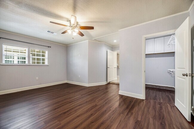 Building Photo - 2539 Cobblers Way