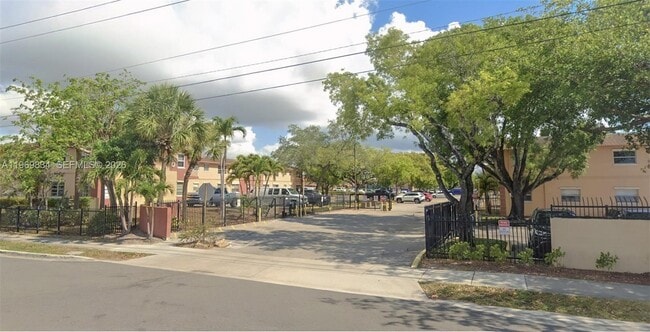 Building Photo - 95 NE 41st St