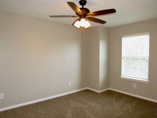Building Photo - 21519 Ivory Gate Ln
