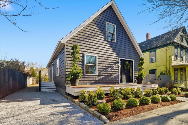 Building Photo - 336 2nd St