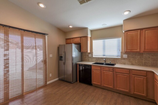 Building Photo - Single Story 3 Bedroom Home In Southwest G...