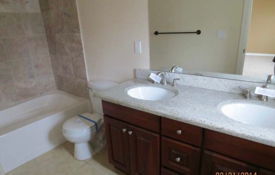Building Photo - 11118 Paine Field Way