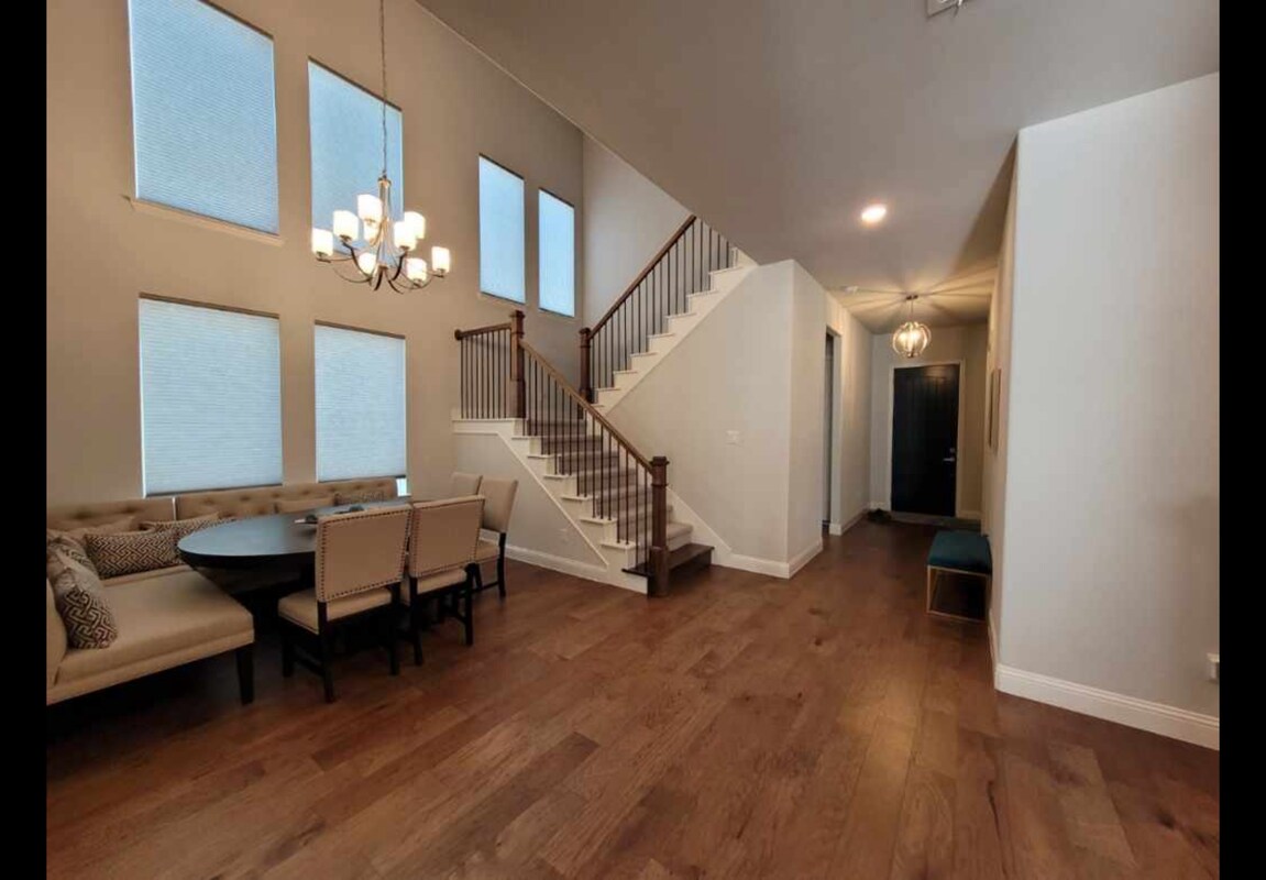 Building Photo - 8517 Campbell Dr