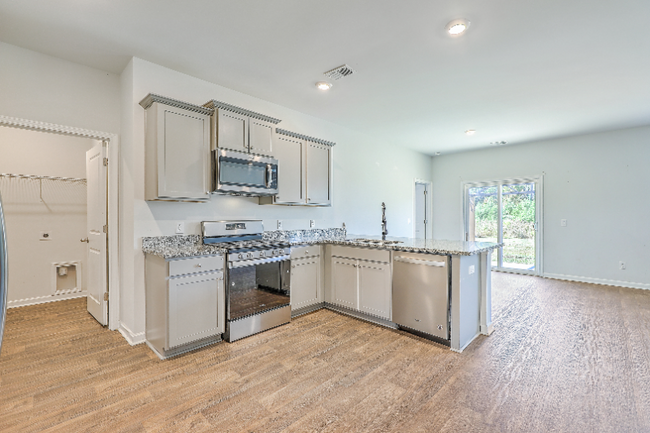 Building Photo - 124 Pontoria Dr