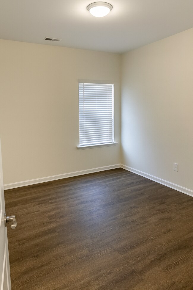 Building Photo - 6100 Trinity Xing Cir