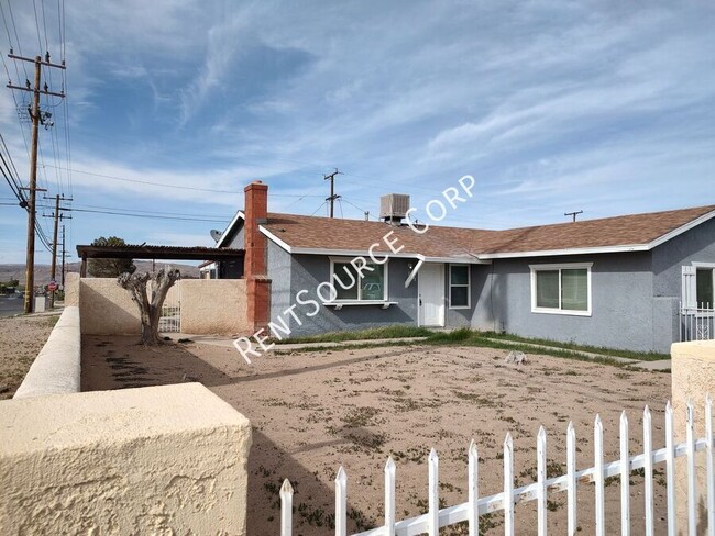 Primary Photo - 1801 Calico Dr