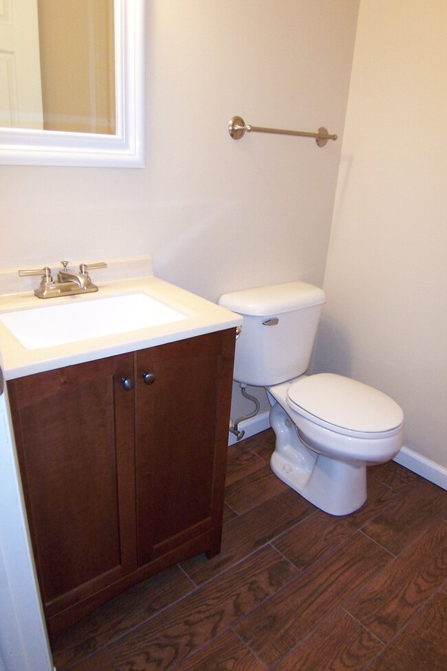 2pc bath on 1st floor - 4670 Baylor Ct