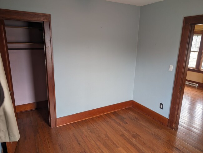 Building Photo - Cozy, Pet Friendly Northside Home