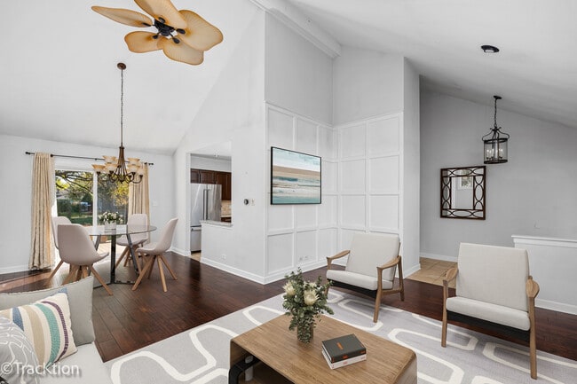 Building Photo - 11S639 McGrath Ln