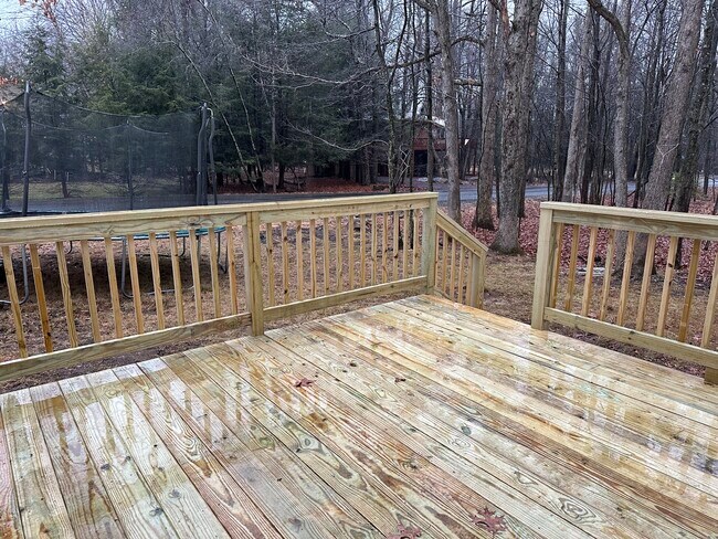 Building Photo - 5 Masters Trail