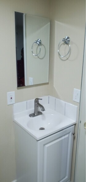 Building Photo - 21162 E Whitaker Dr