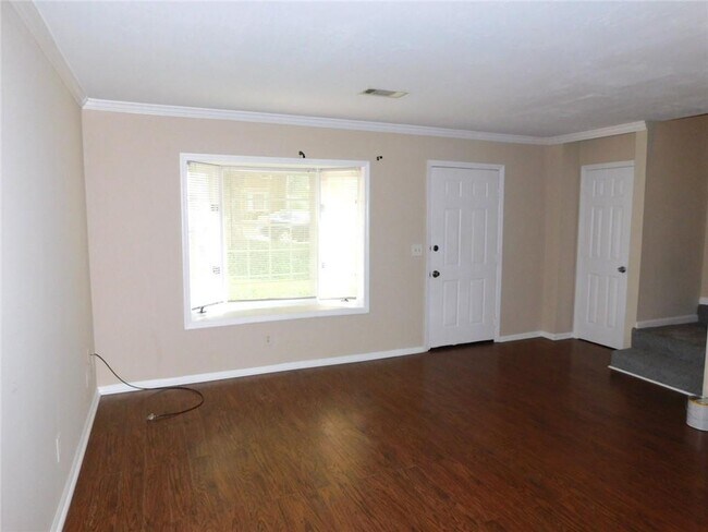 Building Photo - 192 High Creek Dr