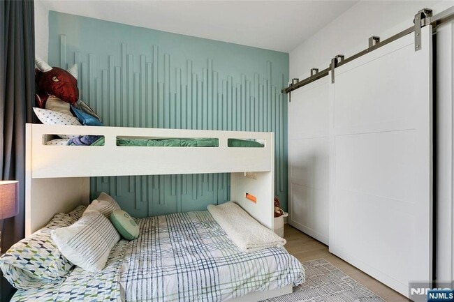 Building Photo - 9 Ave at Port Imperial