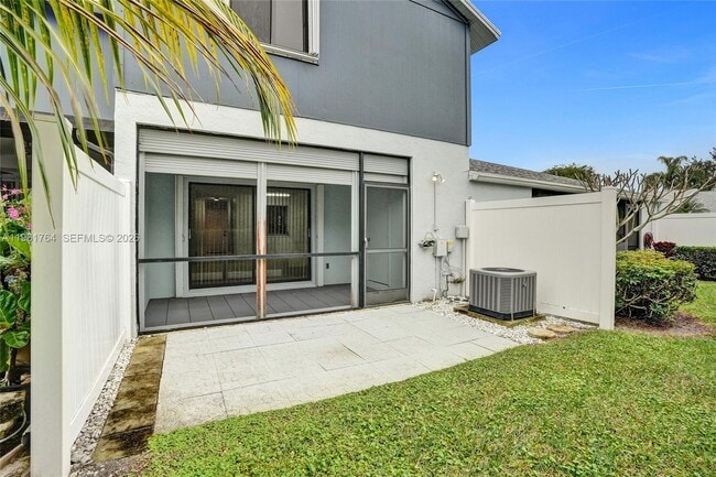 Building Photo - 2641 Gately Dr W