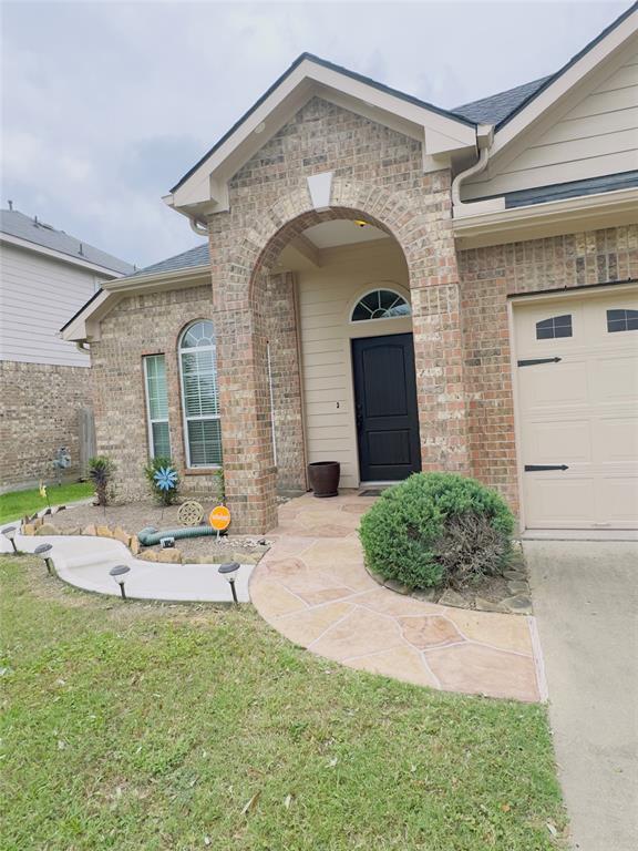 Building Photo - 24527 Lakecrest Creek Dr