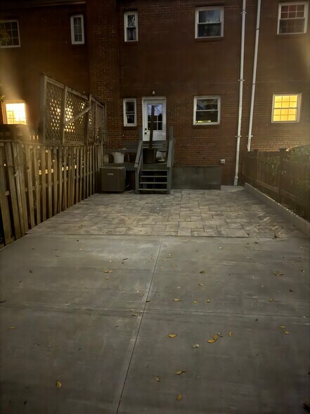 Building Photo - 314 Clifford Ave