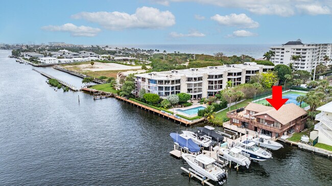 Building Photo - 1167 Hillsboro Mile