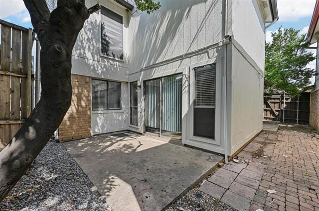 Building Photo - 2904 Nova Dr