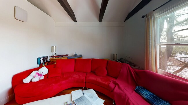 Building Photo - 23 Broadlawn Park