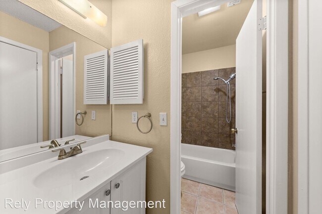 Building Photo - 2 br, 2 bath House - 313 Greenlawn Blvd
