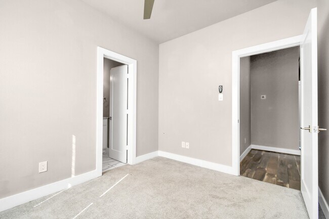 Building Photo - 3538 Noah St