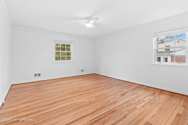 Building Photo - 2102 Northfield Dr