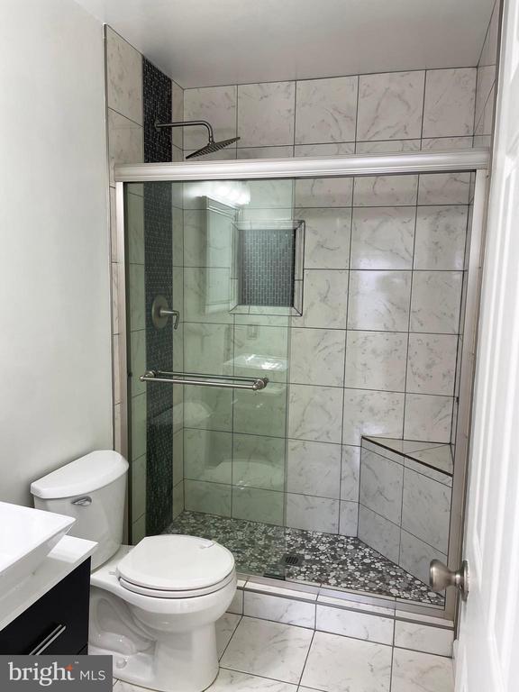 Building Photo - 6330 James Harris Way