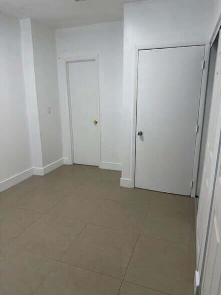 Building Photo - 8111 SW 129th Ave