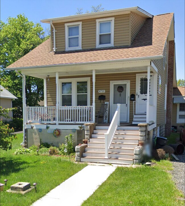 Primary Photo - 8710 Wilson Ave
