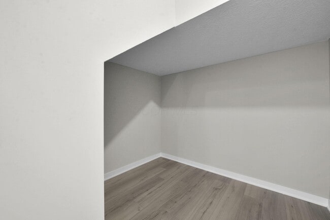 Building Photo - 5515 Fawnsbury Ct