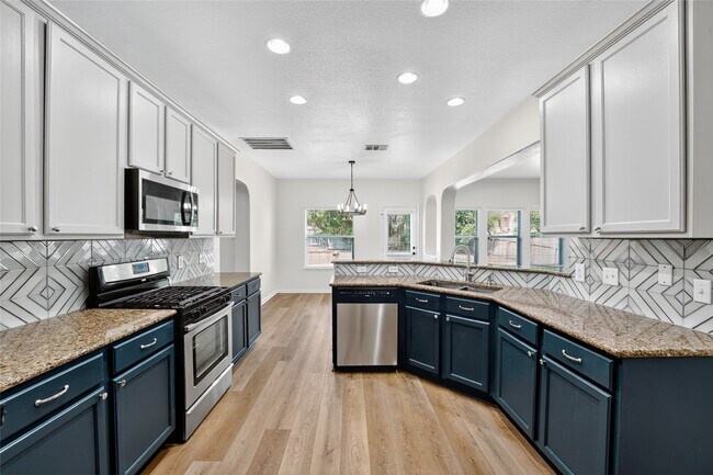 Building Photo - 4500 Aria Cove