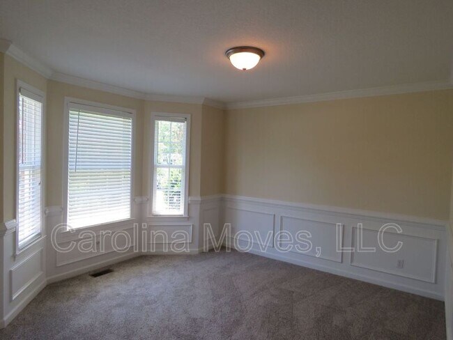 Building Photo - 22 Cunningham Cir