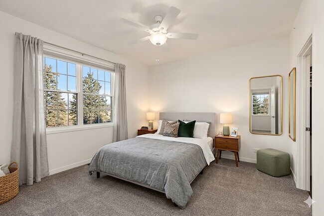 Building Photo - 58 Olympus Dr