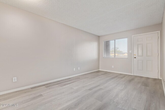Building Photo - 7144 N 66th Dr