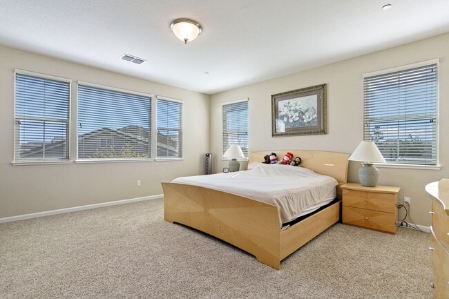 Building Photo - **Rent Reduction** Beautiful home in desirable Spring Lake community Woodland